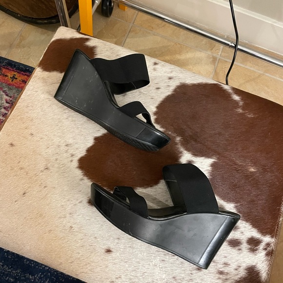 Charles David Black Wedges - Picture 6 of 7